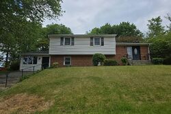 Pre-foreclosure in  San Juan Dr Clinton, MD 20735