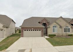 Pre-foreclosure in  Berghway Trl Warren, MI 48092
