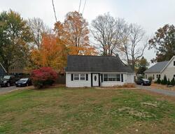 Pre-foreclosure in  Douglas Rd Glastonbury, CT 06033