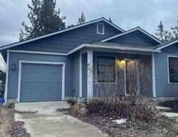 Pre-foreclosure in  Ne Wells Acres Rd Bend, OR 97701