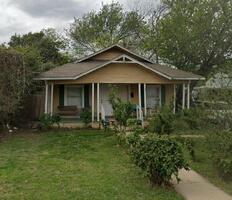 Pre-foreclosure in  Wayside Ave Fort Worth, TX 76110