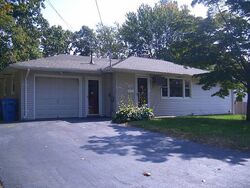 Pre-foreclosure in  Beth Ln Waterbury, CT 06705