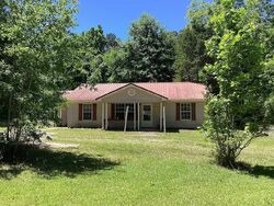 Pre-foreclosure in  Carver Hill Rd Camp Hill, AL 36850