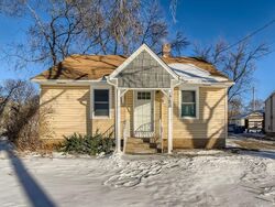 Pre-foreclosure in  Hastings Ave Newport, MN 55055