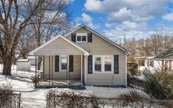 Pre-foreclosure in  Kelley Rd Fredericksburg, VA 22405