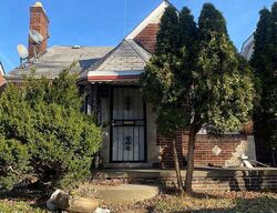Pre-foreclosure in  Dresden St Detroit, MI 48205