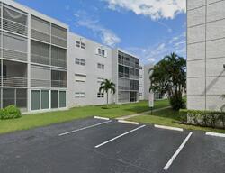 Pre-foreclosure in  SE 10TH ST Dania, FL 33004