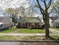 Pre-foreclosure in  Key West Dr Clawson, MI 48017