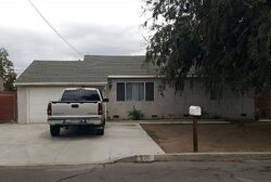 Pre-foreclosure in  W RAMONA DR Rialto, CA 92376