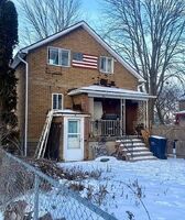  4th St, Bay City MI