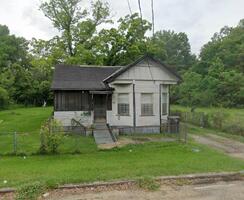Pre-foreclosure in  Owens St Mobile, AL 36610