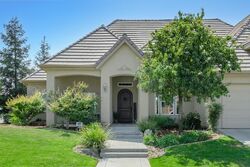 Pre-foreclosure in  E Olympic Ave Fresno, CA 93730