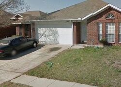 Pre-foreclosure in  Fenwick Ln Arlington, TX 76018