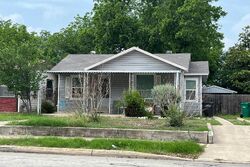 Pre-foreclosure in  E Mayfield Blvd San Antonio, TX 78214