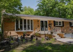Pre-foreclosure in  Kahler Rd White Plains, MD 20695