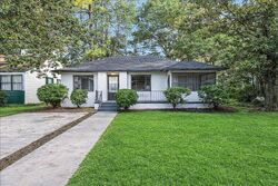 Pre-foreclosure in  E 37th St Savannah, GA 31404