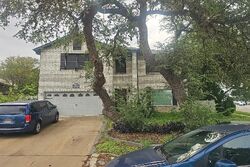 Pre-foreclosure in  Ledgeside San Antonio, TX 78251