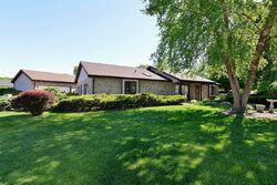 Pre-foreclosure in  Avenue P Carter Lake, IA 51510