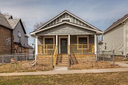 Pre-foreclosure in  Lyon St Des Moines, IA 50309
