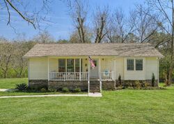 Pre-foreclosure in  Coody Rd Trussville, AL 35173