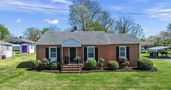 Pre-foreclosure in  Hancock St Dillwyn, VA 23936
