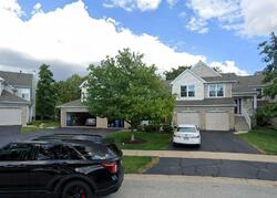 Pre-foreclosure in  Hidden Pond Cir Aurora, IL 60504