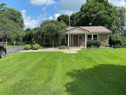 Pre-foreclosure in  Montgomery Ave Elizabethtown, KY 42701