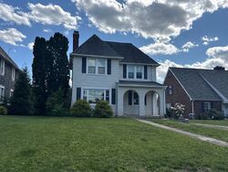 Pre-foreclosure in  Lawrence Ave Ashland, KY 41102