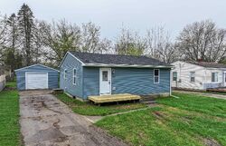 Pre-foreclosure in  W Gracelawn Ave Flint, MI 48504