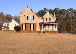 Pre-foreclosure in  Mountberry Ct Loganville, GA 30052