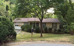 Pre-foreclosure in  Summit View Ln Snellville, GA 30039