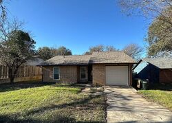 Pre-foreclosure in  Castle Gate Cir San Marcos, TX 78666