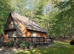  Forest Ridge Dr, Hawley PA