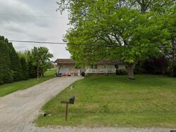 Pre-foreclosure in  Luce Rd Flushing, MI 48433