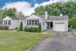 Pre-foreclosure in  King Rd Lafayette, TN 37083