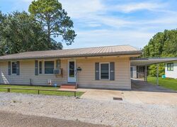 Pre-foreclosure in  Zan Aly New Iberia, LA 70560