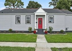 Pre-foreclosure in  San Carlos Ave New Orleans, LA 70121