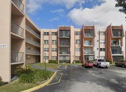  Kendale Lakes Cir 3, Miami FL