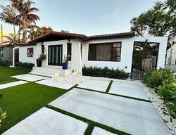  Sw 9th St, Miami FL