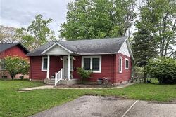 Pre-foreclosure in  Clarendon Ave Niles, MI 49120