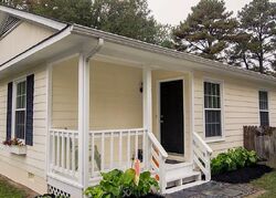 Pre-foreclosure in  Maryland Ave Glen Allen, VA 23060