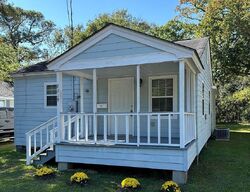 Pre-foreclosure in  14th St Pascagoula, MS 39567
