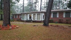 Pre-foreclosure in  Camellia Ln Jackson, MS 39204