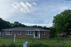 Pre-foreclosure in  Robley Ln Semmes, AL 36575
