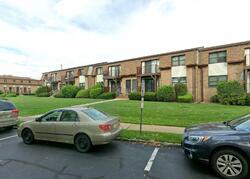  N Oaks Blvd, North Brunswick NJ