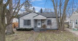 Pre-foreclosure in  Dick Ave Pontiac, MI 48341