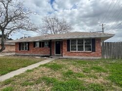 Pre-foreclosure in  Brawner Pkwy Corpus Christi, TX 78411