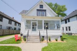 Pre-foreclosure Listing in S 2ND ST WATERTOWN, WI 53094