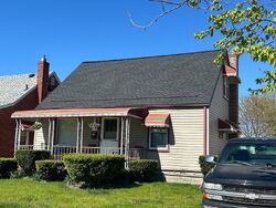 Pre-foreclosure in  ELECTRIC ST Wyandotte, MI 48192