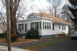 Pre-foreclosure in  WOODLAND AVE Trenton, NJ 08638